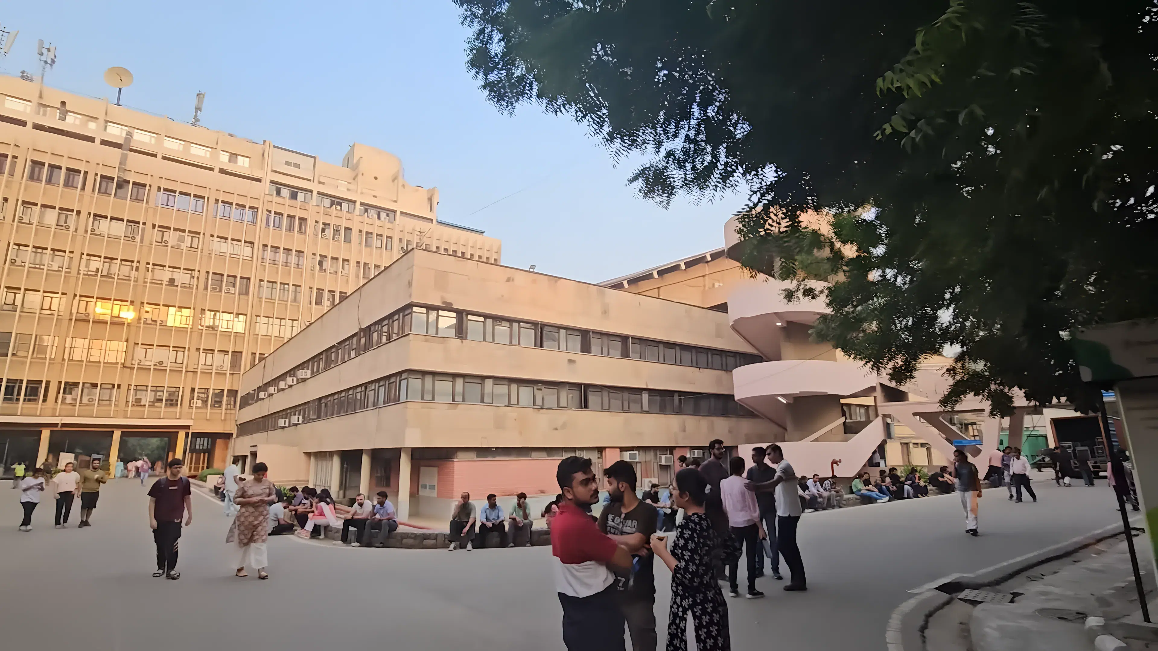 IIT Delhi academic infrastructure photo 2